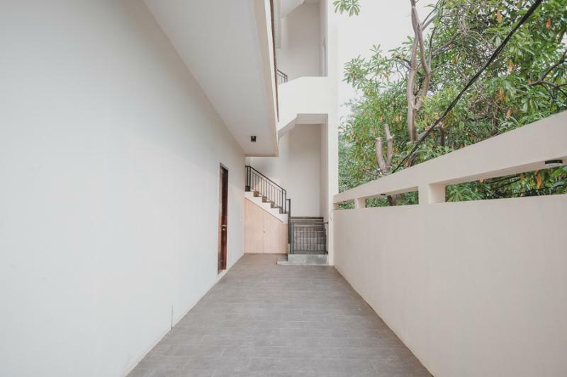 Hotel Reddoorz Near Taman Palem Yakarta Exterior foto